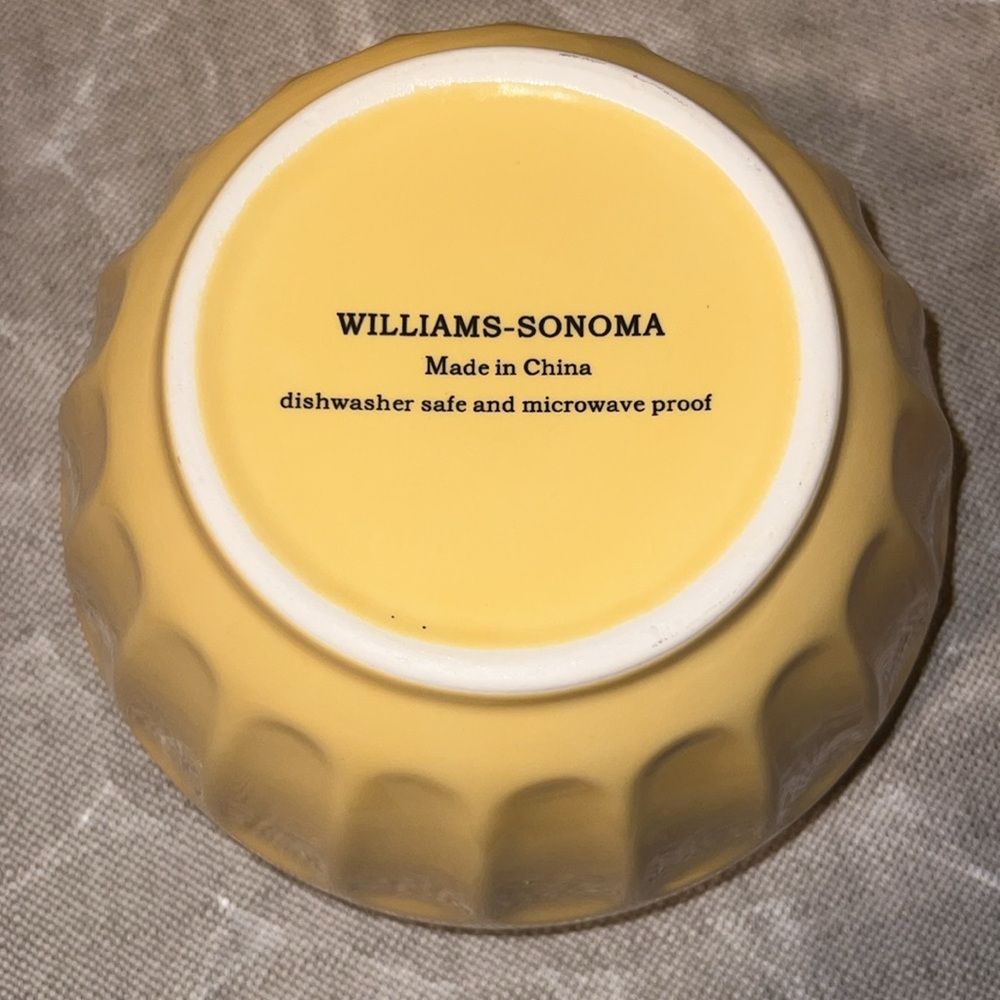 Williams-Sonoma Yellow Ceramic Bowls - Fluted Design - Picture 3 of 12